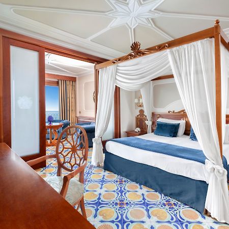 Alimuri Bay Resort Meta Bagian luar foto