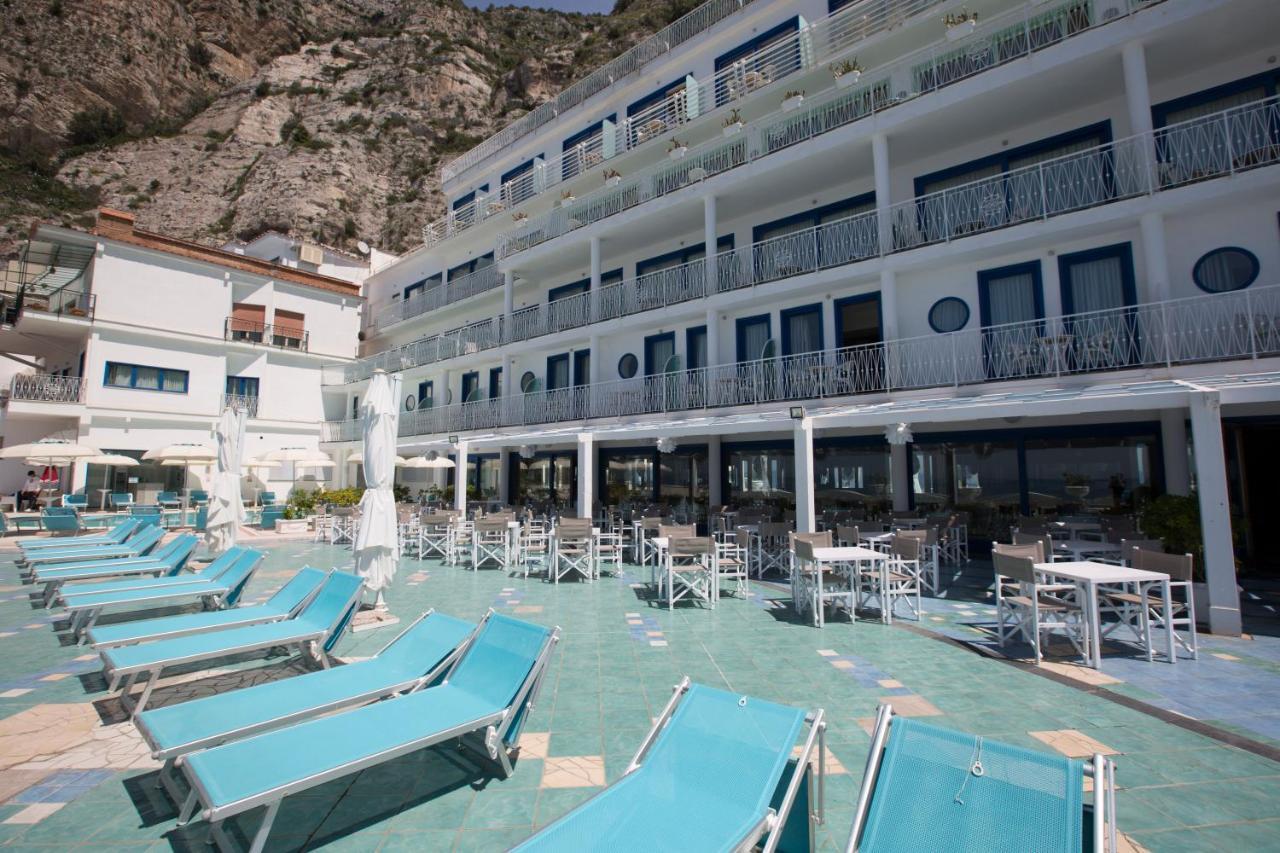 Alimuri Bay Resort Meta Bagian luar foto