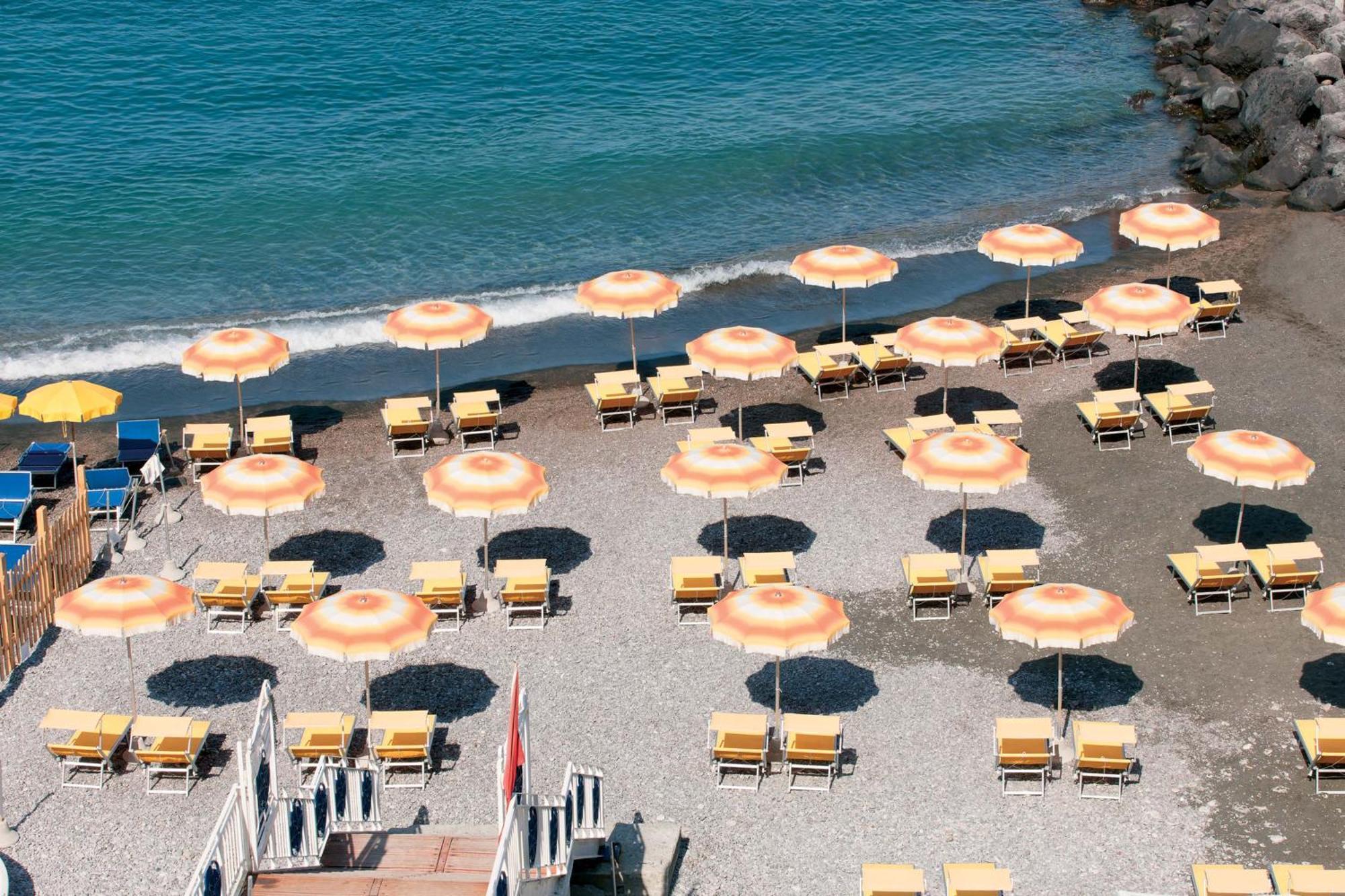 Alimuri Bay Resort Meta Bagian luar foto